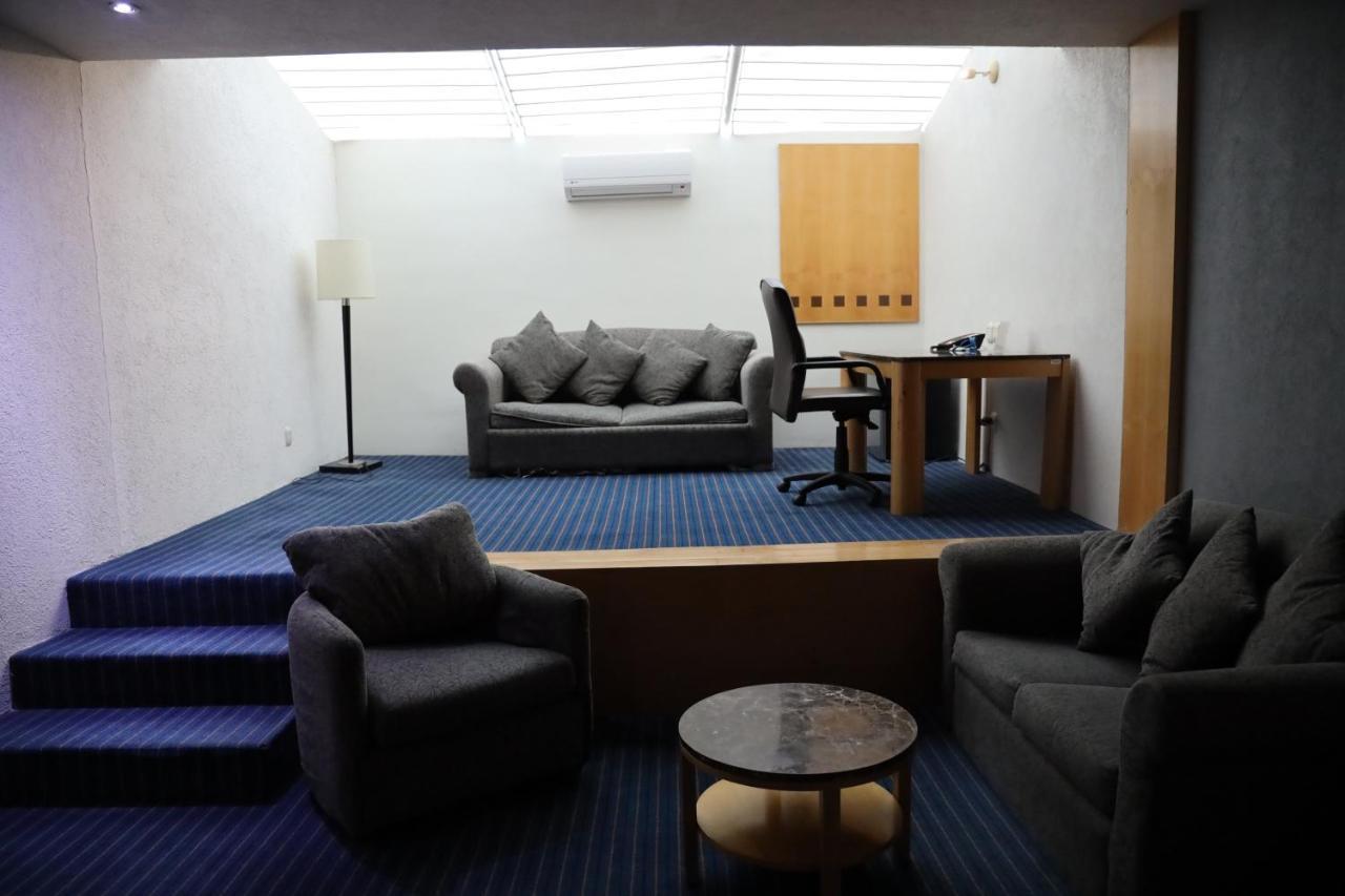 Real Inn ヌエボラレド エクステリア 写真